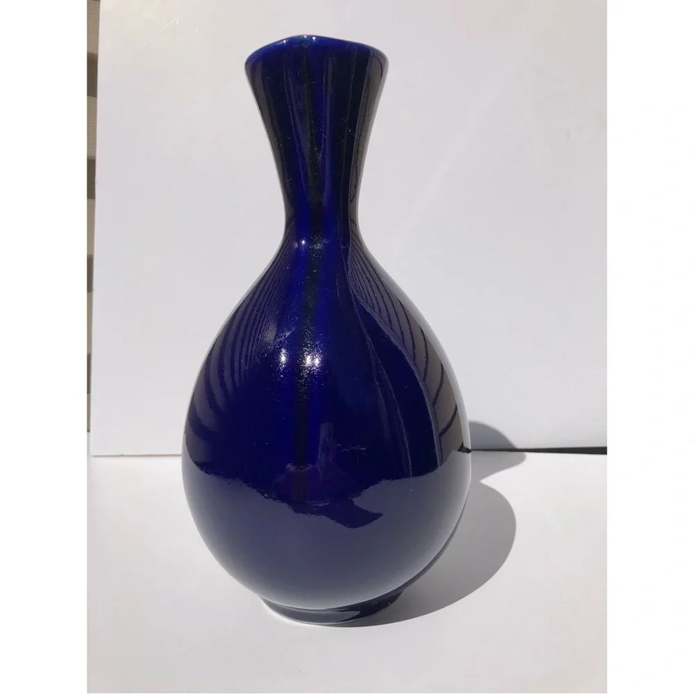 Flowered Vase Vintage Japanese Oriental Porcelanite Blue Cobalt Color 10